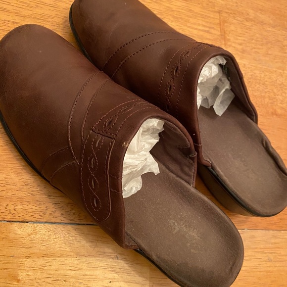 Clark’s leather upper clogs very nice comfy 9W - Picture 5 of 16